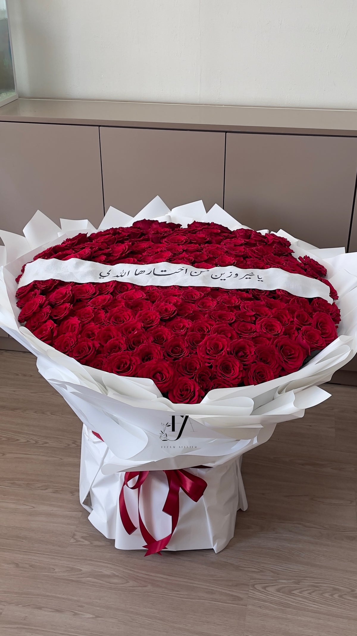 200 Red Roses